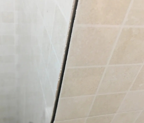 铜陵瓷砖空鼓维修公司分享阳台瓷砖脱落的修复过程可以分为以下几个步骤